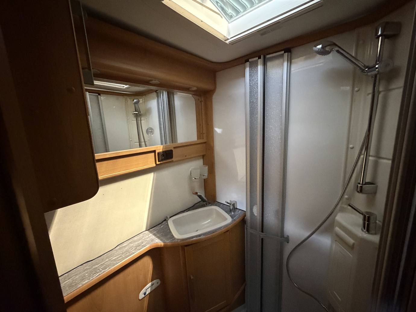 Kabe TM 750 LGB /Solcell/Cykelställ/AC – bild 13