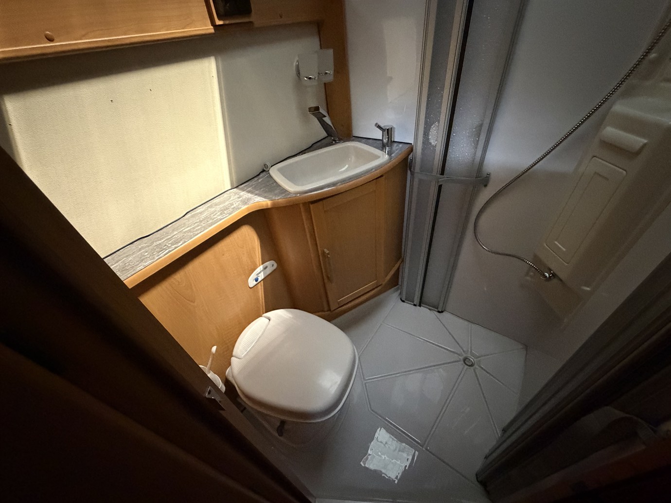 Kabe TM 750 LGB /Solcell/Cykelställ/AC – bild 14