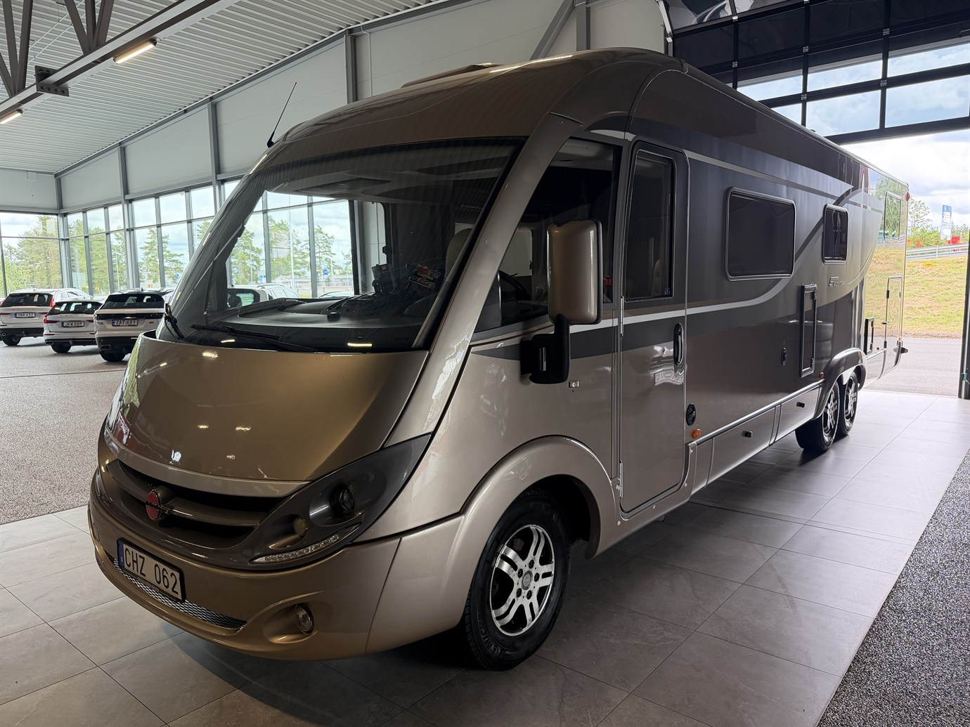 Bürstner Elegance Fiat Elegance I 810 AC/solcell/cykelställ – bild 2