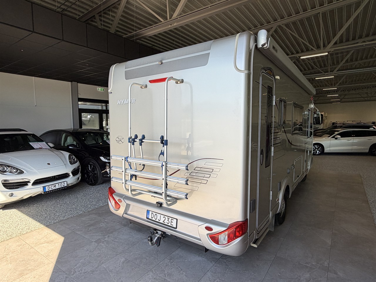 Hymer B544 /Dragkrok/Cykelställ /Bra planlösning – bild 8