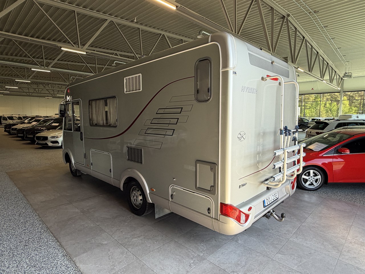 Hymer B544 /Dragkrok/Cykelställ /Bra planlösning – bild 9