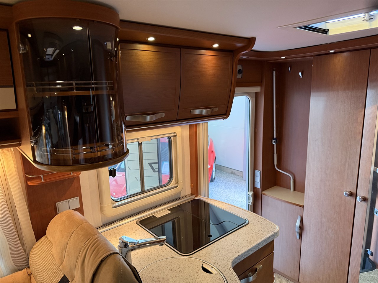 Hymer B544 /Dragkrok/Cykelställ /Bra planlösning – bild 14