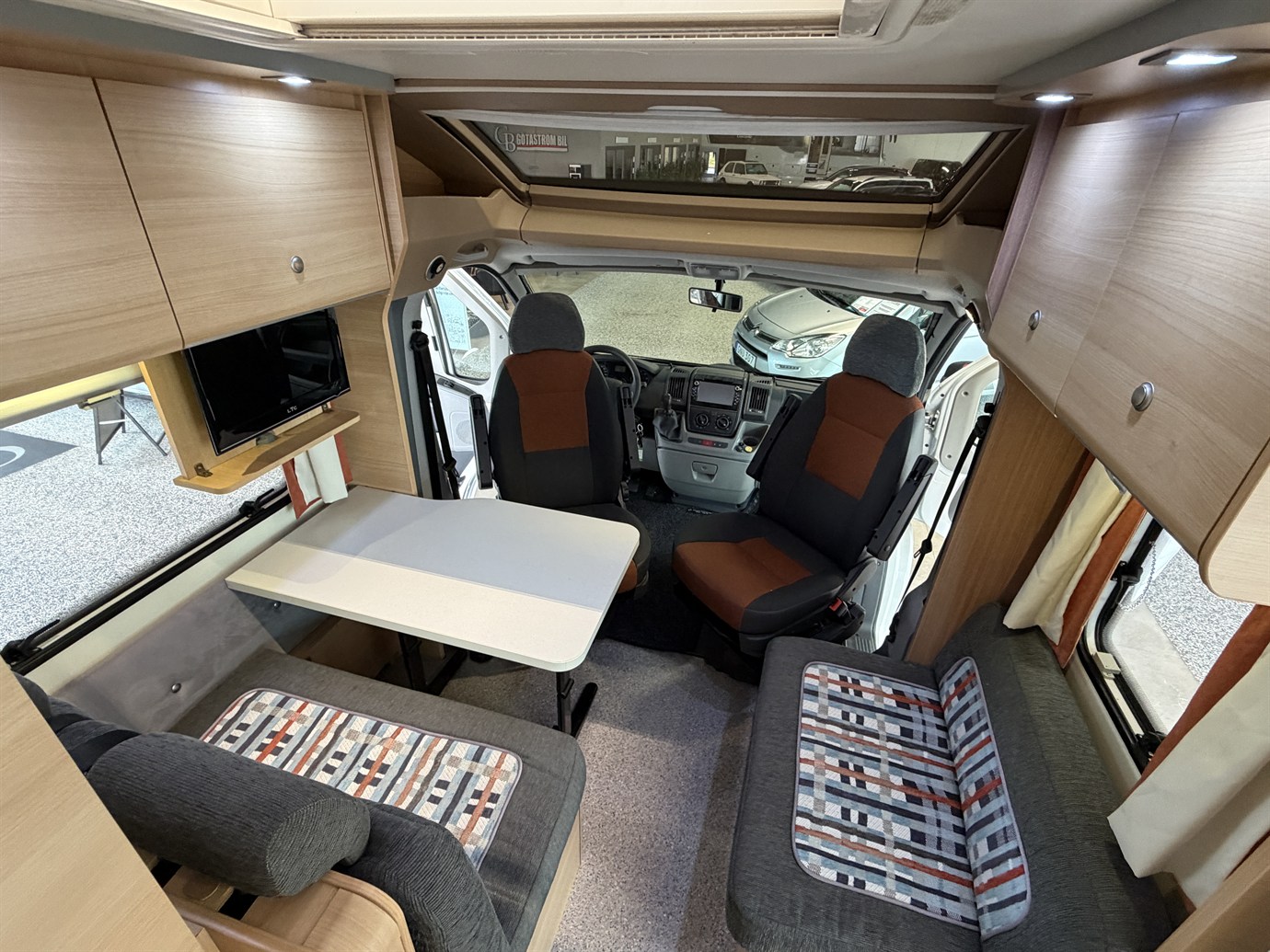 Weinsberg Imperial 670 /Solcell /Cykelställ /Bra skick – bild 7