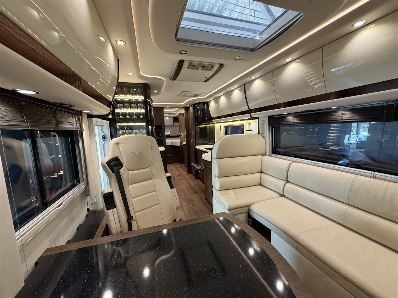 Concorde Liner Plus 996 L / Absolut toppskick/Mycket utrustning – bild 9