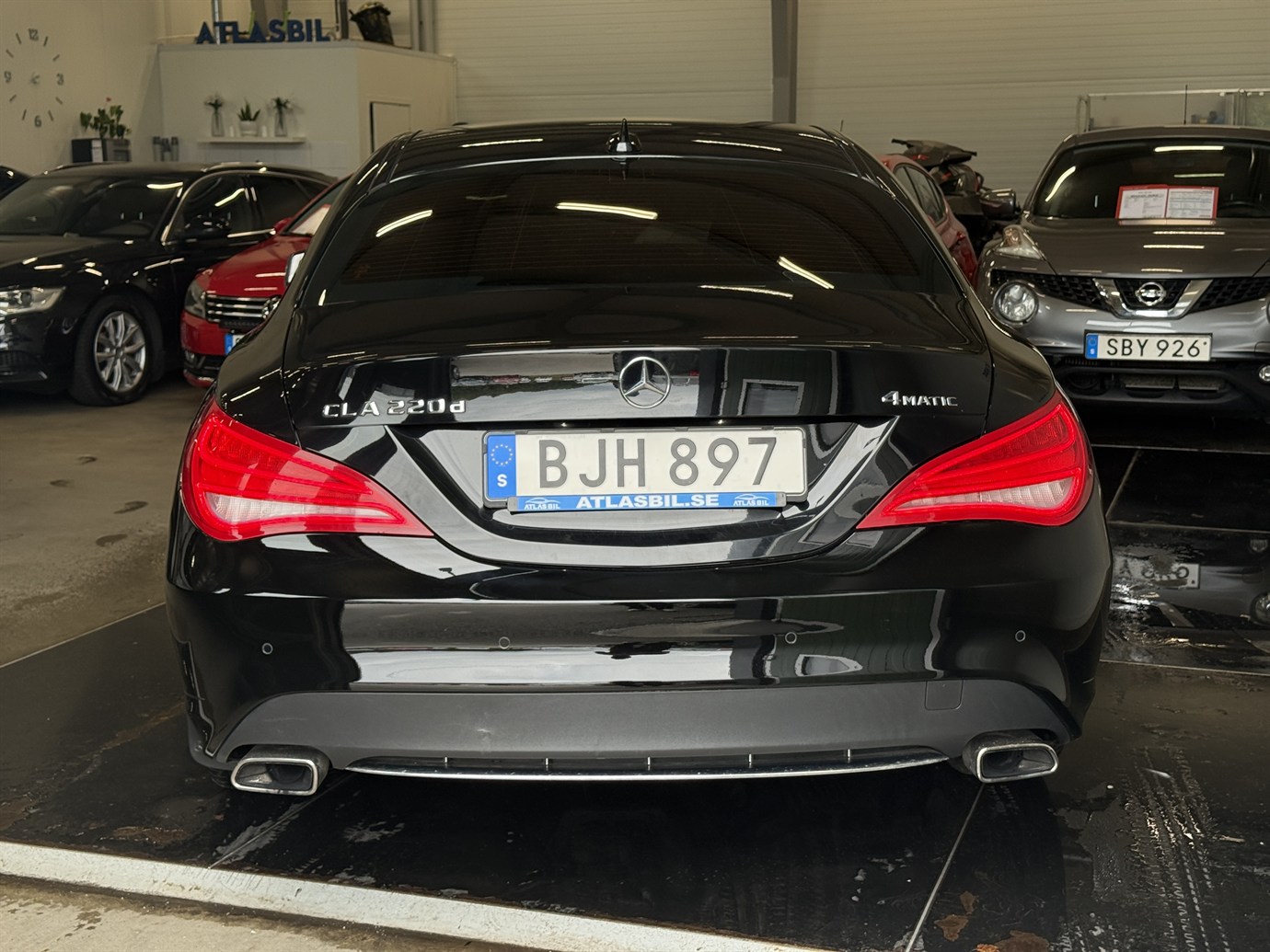 Mercedes-Benz CLA 220d 4