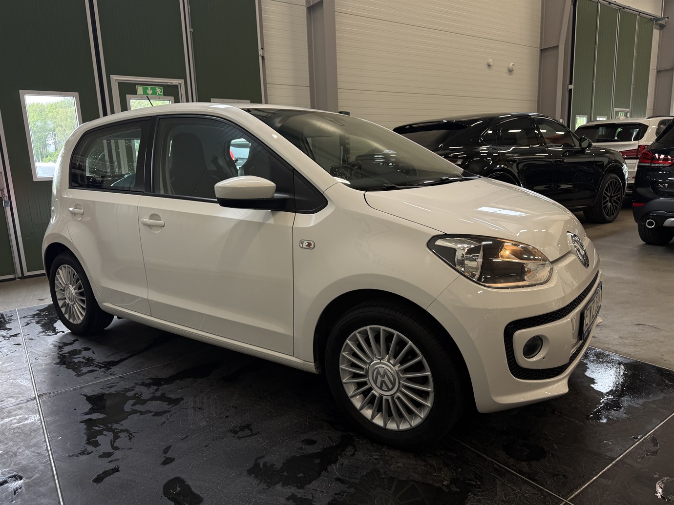 Volkswagen UP! 5
