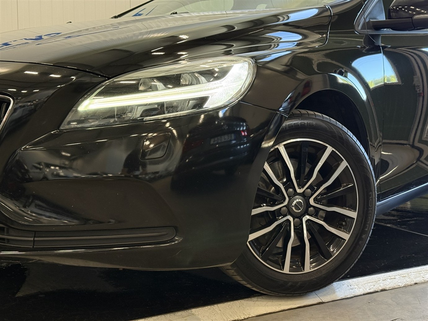 Volvo V40 2