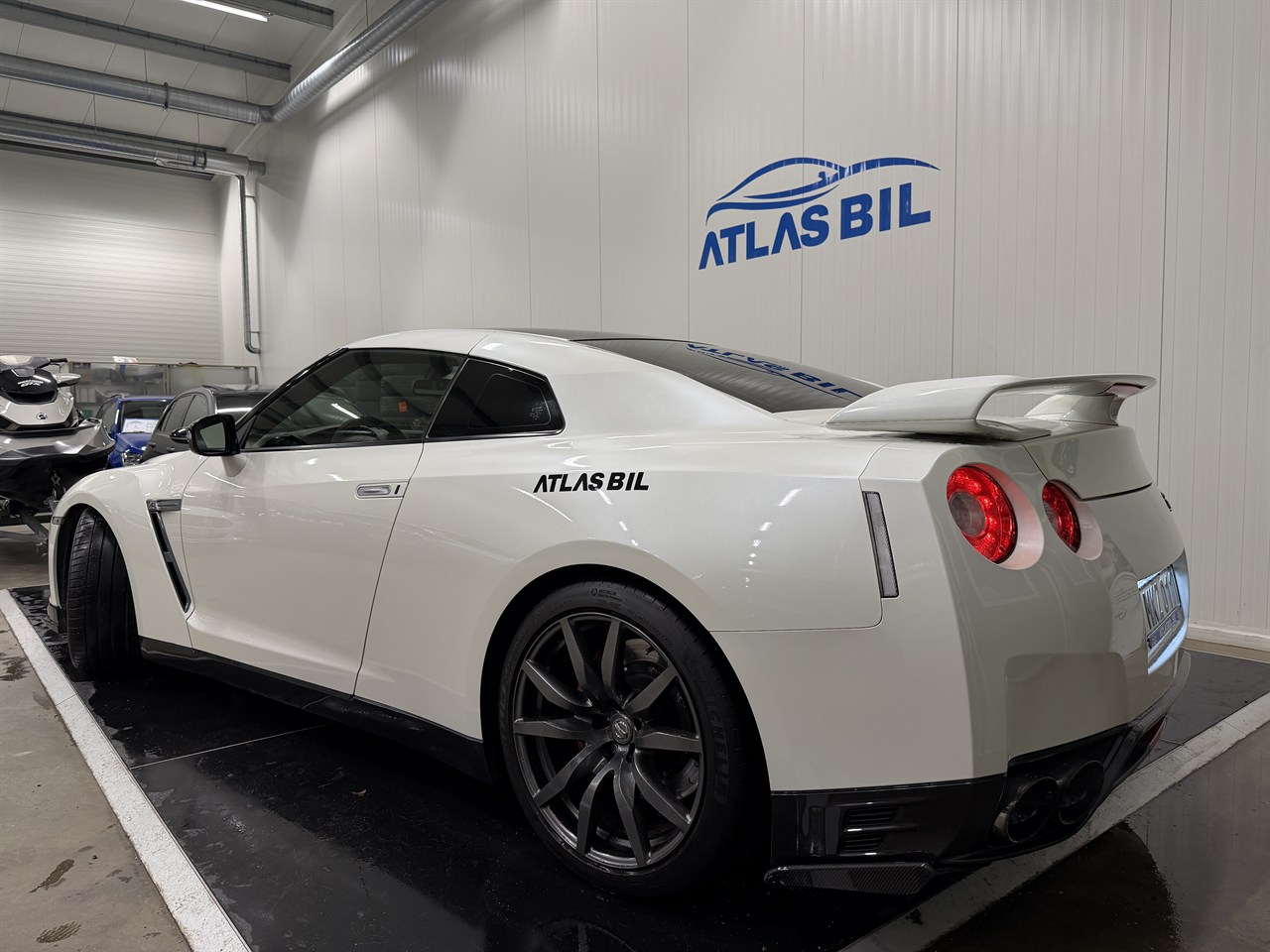 Nissan GT-R 3