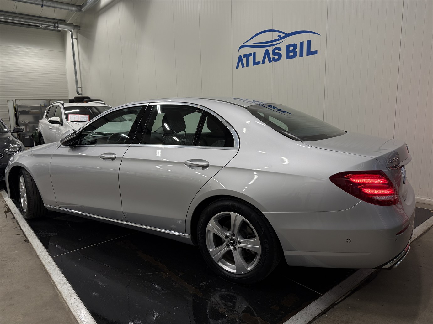 Mercedes-Benz E220d 3