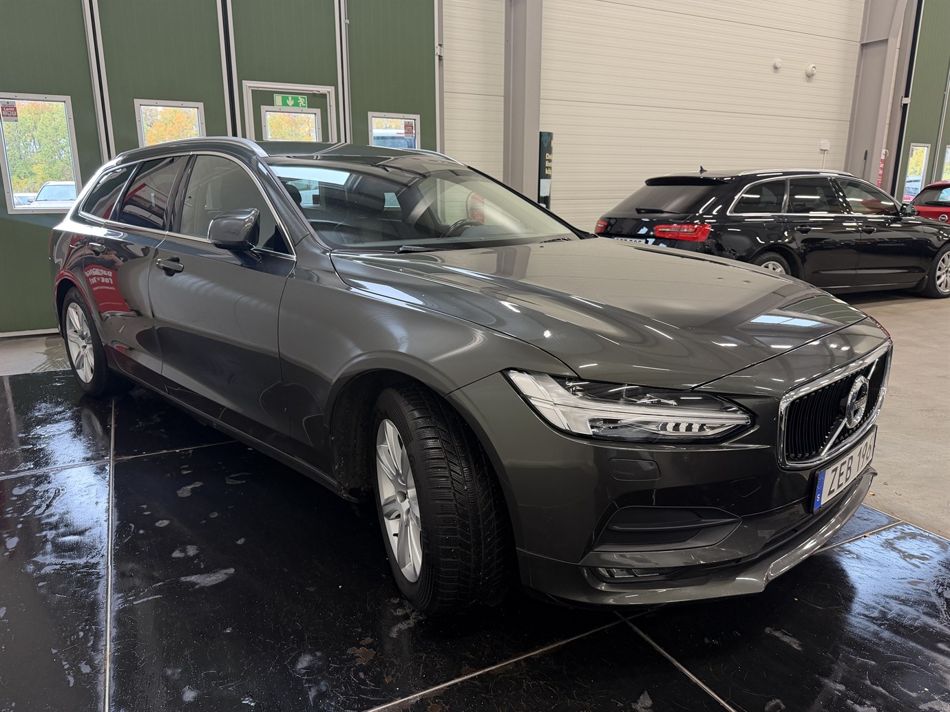 Volvo V90 4
