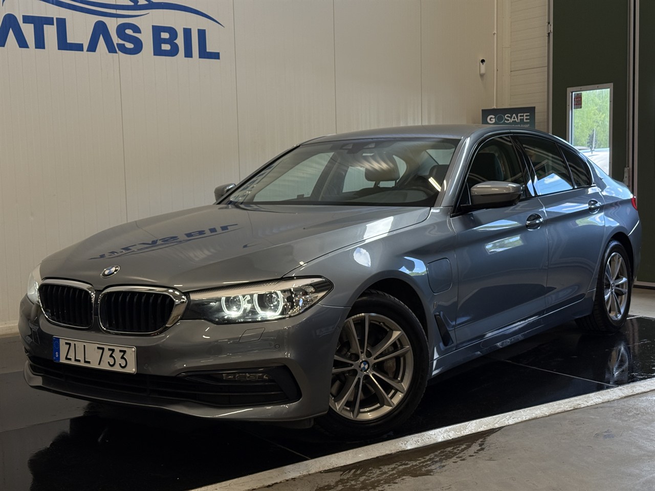 BMW 530e