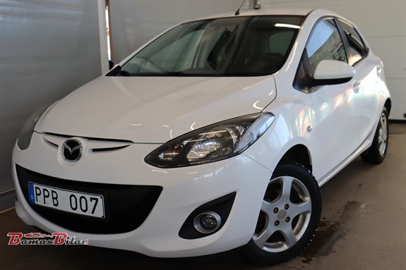 Mazda 2 2012