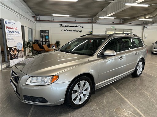 Volvo V70 2011