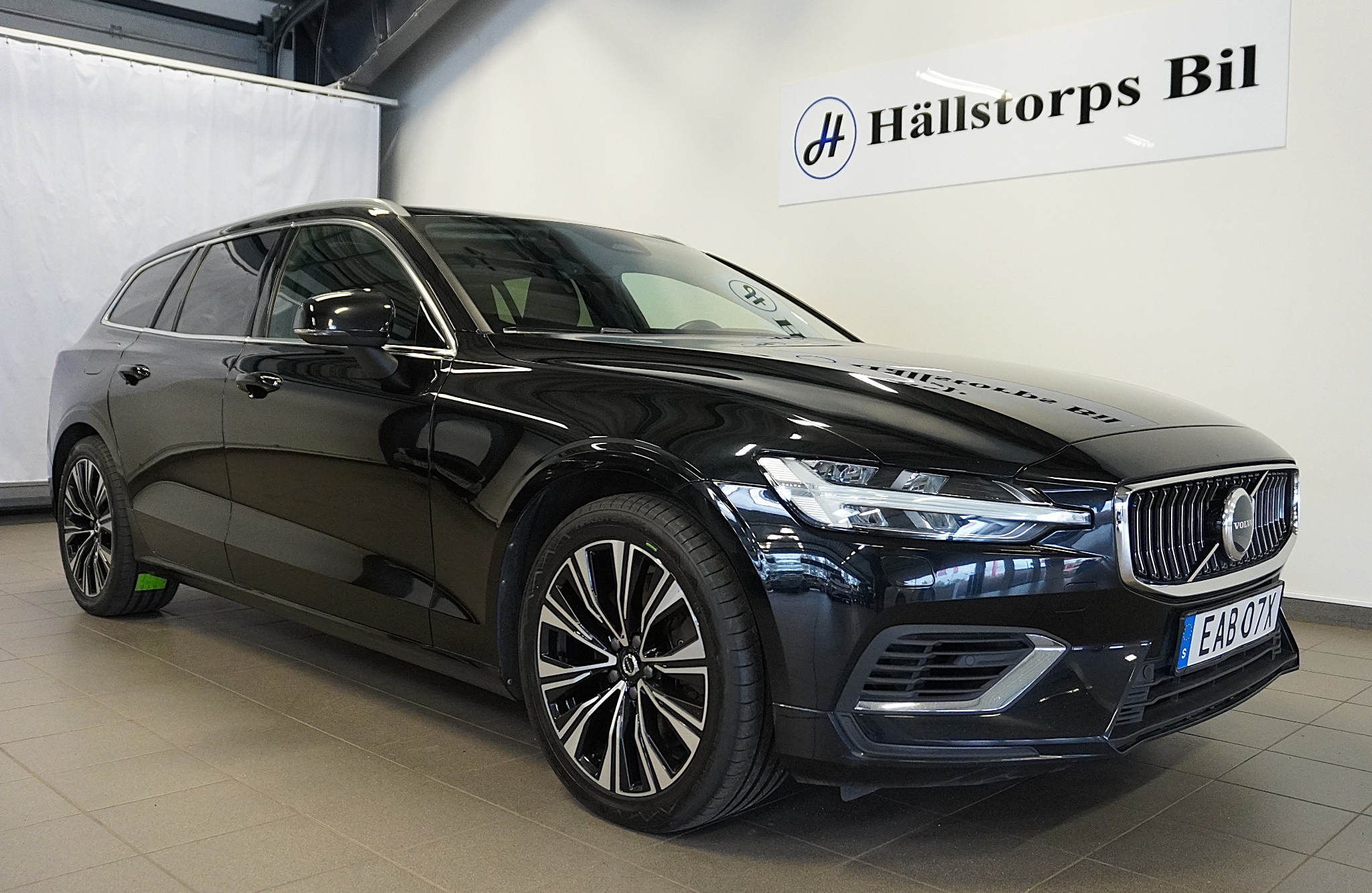 Volvo V60 2023